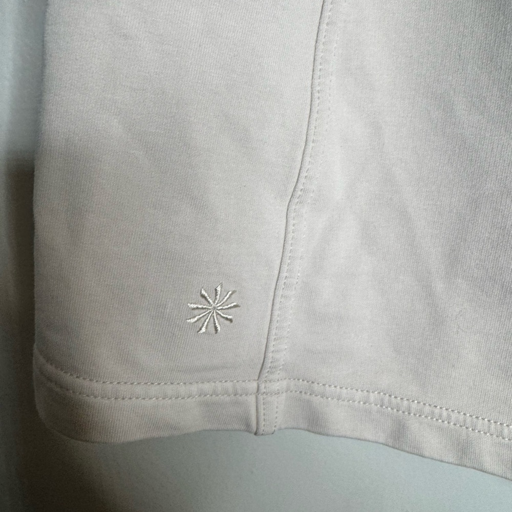 Athleta Women's Cream Shorts - Picture 2 of 3